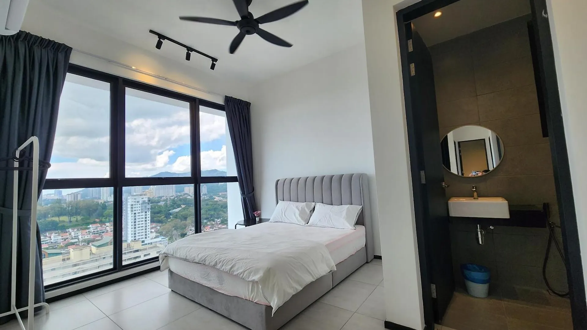 Urban Suite - George Town Jelutong